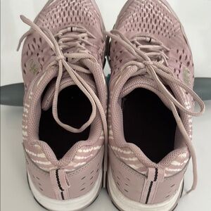 Women's Pink Athletic Shoes Good condition